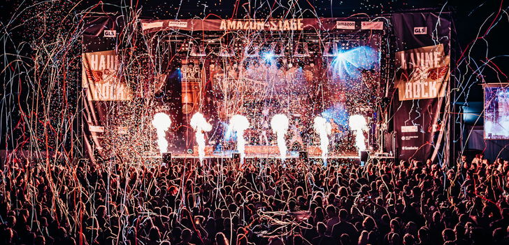 Fantastische Stimmung beim Haune-Rock 2025 mit dem Auftritt von Versengold