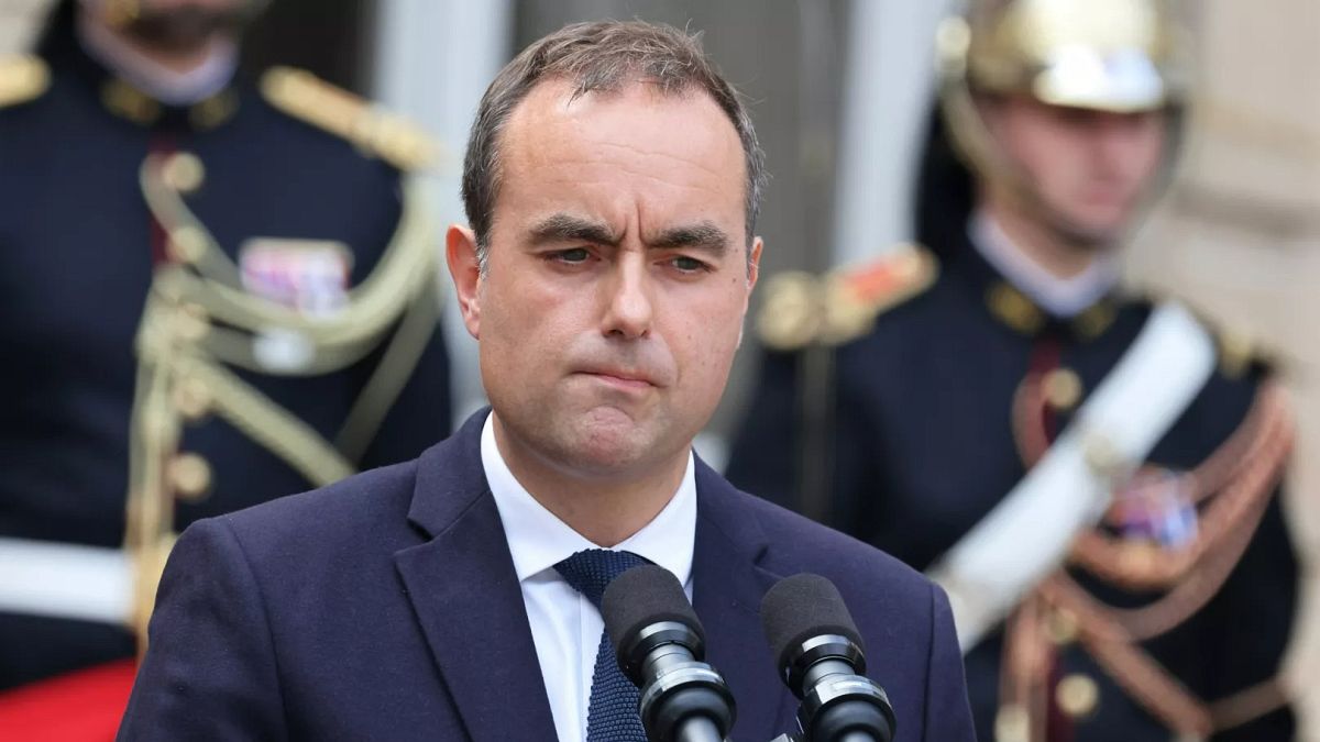 Frankreichs neuer Premierminister Sébastien Lecornu begräbt die Streichung von zwei Feiertagen