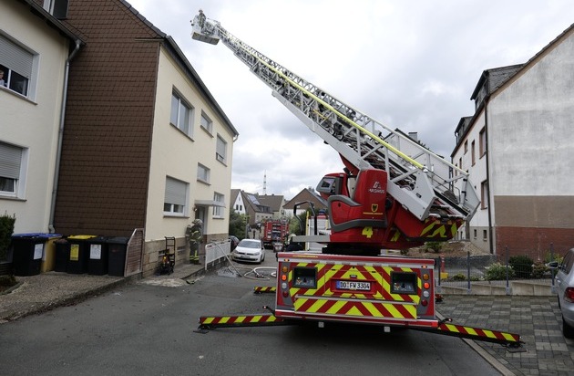 FW-DO: Kellerfeuer in Dortmund-Berghofen schnell unter Kontrolle