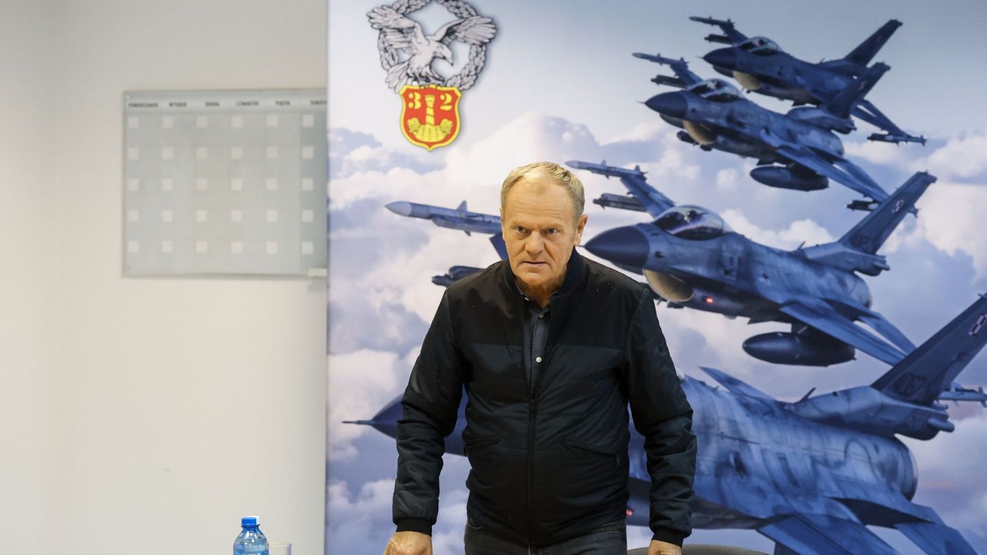 Polens Regierungschef Tusk glaubt nicht an Versehen der Russen - und lässt erneut Kampfjets aufsteigen. (Archivbild) Foto: Maria