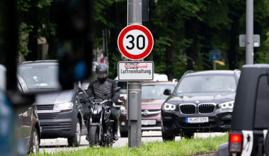 Stinkluft in München: Moosacher Straße überschreitet Grenzwert, drohen Fahrverbote?