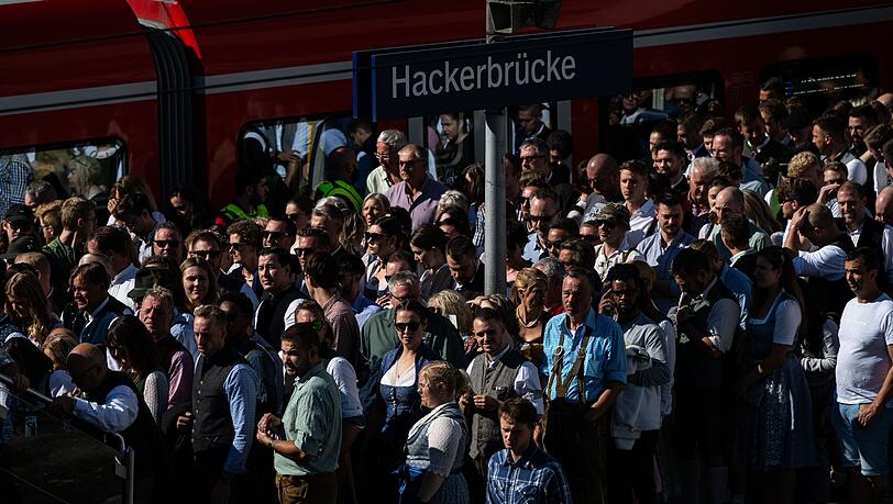 So reagieren MVG und Bahn auf den Wiesn-Ansturm
