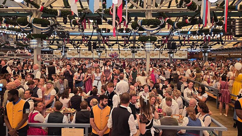 Die Anspannung steigt. Die Anspannung steigt.