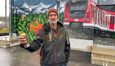 Sehenswürdigkeiten im Fokus: Graffiti-Künstler Marcus Dörr bemalt 26 Bahngebäude rund um den Ostbahnhof 