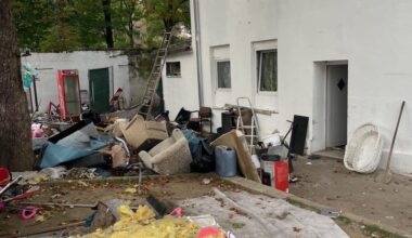 Ratten im Flur, dicke Auto vor der Tür: Dieses Müll-Haus riecht nach Sozialbetrug | Regional