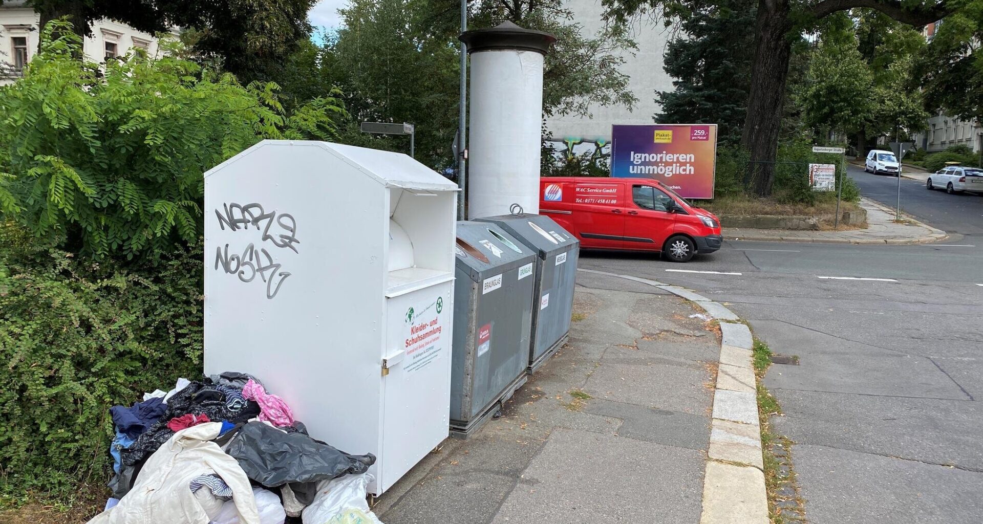 Mehrere Container in Chemnitz fallen weg