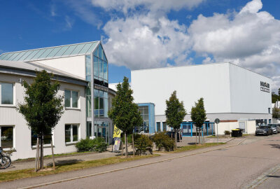 Druckexperten von Mugler Masterpack feiern und investieren weiter - Am Firmensitz sind weitere Investitionen geplant.