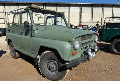 Fotogalerie Oldtimer- und Traktorentreffen Altmittweida: Motoren, Menschen, Magie - Große Bildergalerie vom Traktoren- und Oldtimertreffen in Altmittweida.