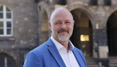 Köhler fordert von neuer Fraktion Bewegung im Namensstreit