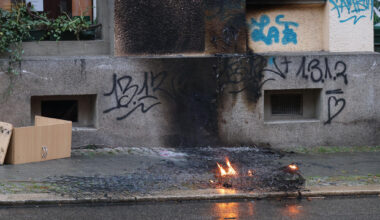 Passanten verhindern übergreifen der Flammen auf Wohnhaus