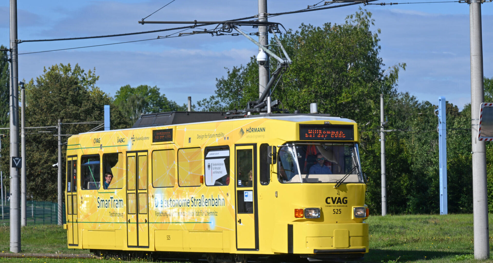 Hier fährt eine Straßenbahn autonom