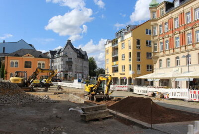 Dieser zentrale Platz in der Innenstadt in Limbach-Oberfrohna ist ab morgen gesperrt - Nur noch Fußgänger und Anwohner können in eingeschränktem Umfang den Platz nutzen.
