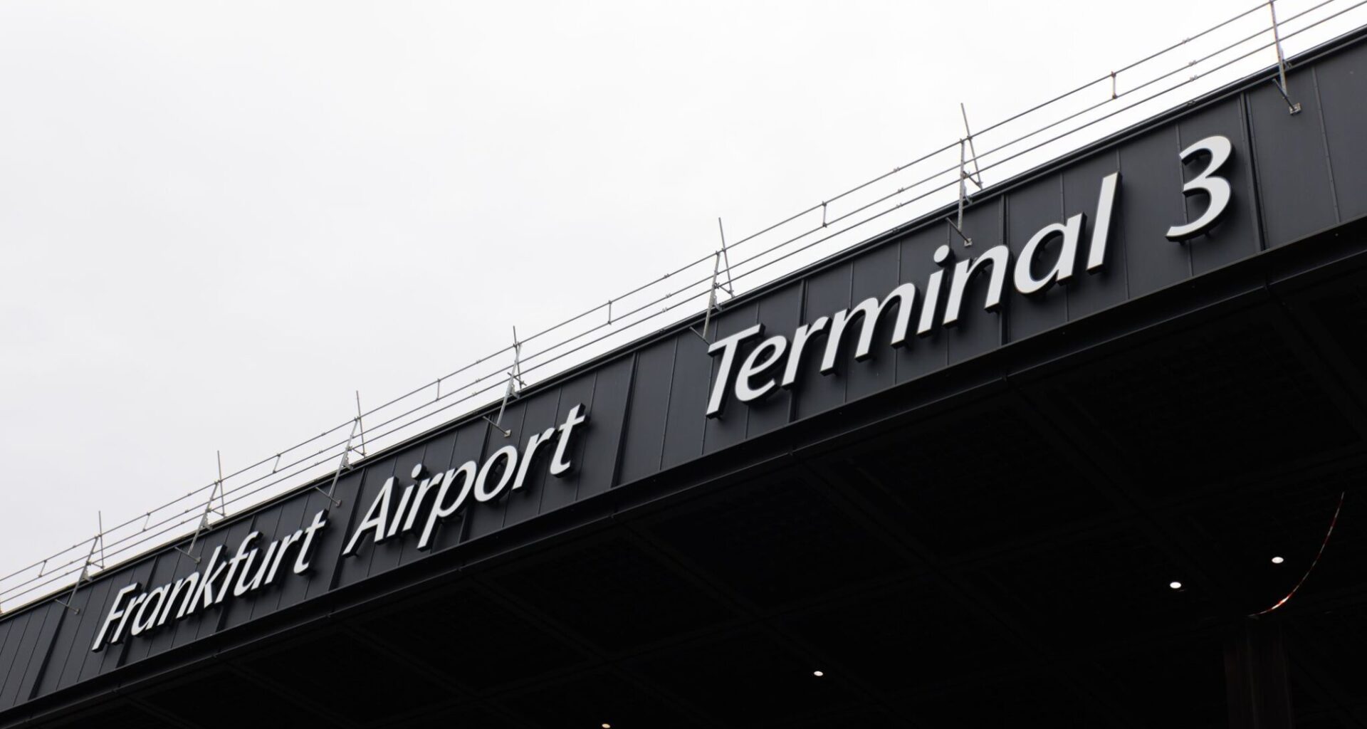 Freiwillige sollen neues Flughafen-Terminal testen