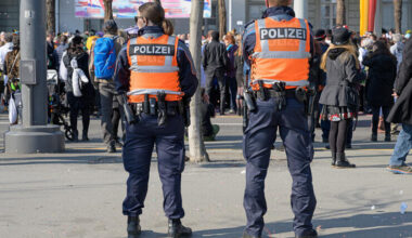 36-Jährige bedroht Dresdner Polizisten mit Messer