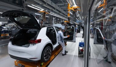 Debatte um E-Auto-Ausbau – Sorge um Standorte im Osten