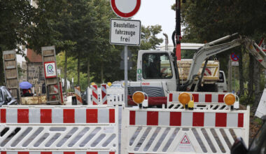 Wasserrohrbruch sorgt für Feuerwehreinsatz und Straßensperrung