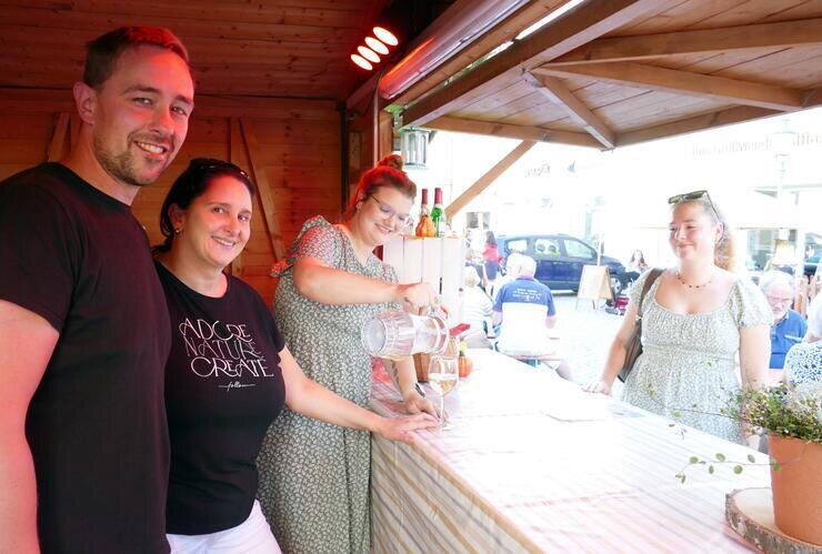 Zschopauer Herbst- und Weinfest lockt Hunderte Besucher an