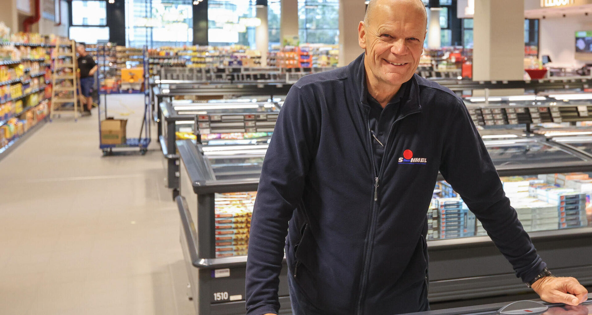 Herr Simmel, wie räumt man einen Supermarkt ein?