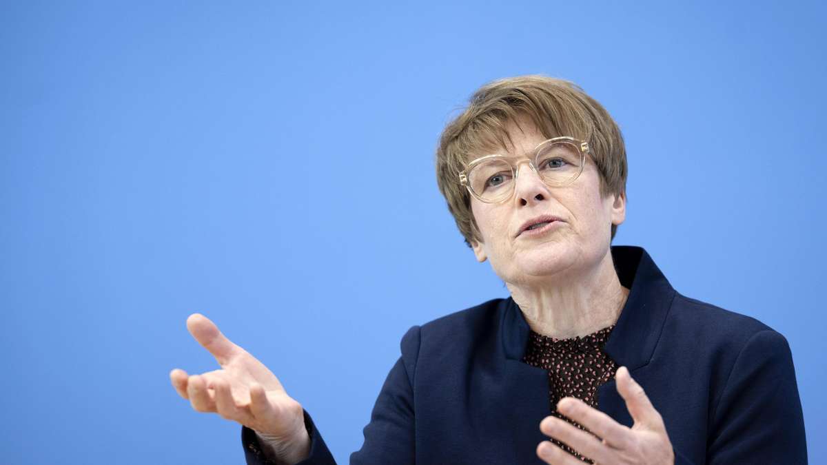 Wirtschaftsweise greift Mindestlohn an – DGB schlägt zurück: „Weltuntergangsmärchen“