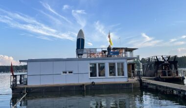Berlins erstes mobiles Jugendzentrum auf dem Wasser startet