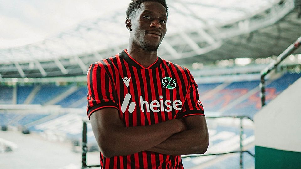 Hannover 96 verpflichtet William Kokolo am Deadline Day