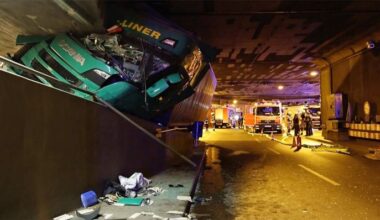 Die Berliner Feuerwehr ist im Berliner Tiergartentunnel im Einsatz: Ein LkW hat sich am 02.09.2025 im Tunnel verkeilt. (Quelle: TV NewsKontor/DSLR News)