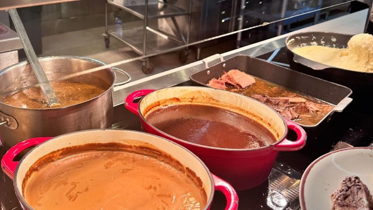 Oetker geht essen: Roby muss dringend kochen lernen