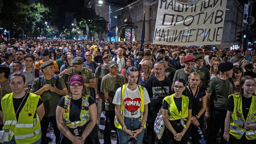 EU-Beitritt von Serbien: Europa spielt bei den Protesten in Serbien kaum eine Rolle.