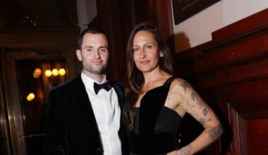 Penn Badgley: Nach Baby-News! Ehefrau zeigt erstmals die Zwillinge