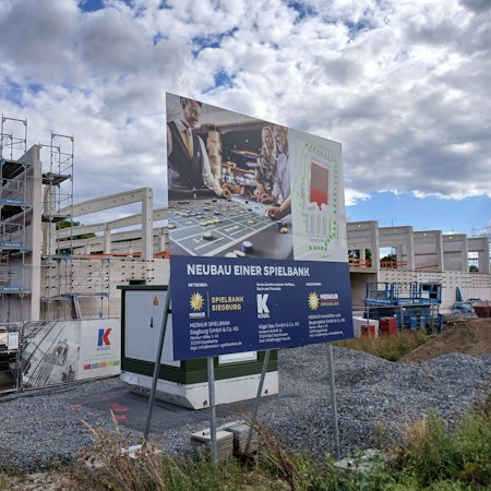 Baustelle für die Merkur-Spielbank in Siegburg Zange