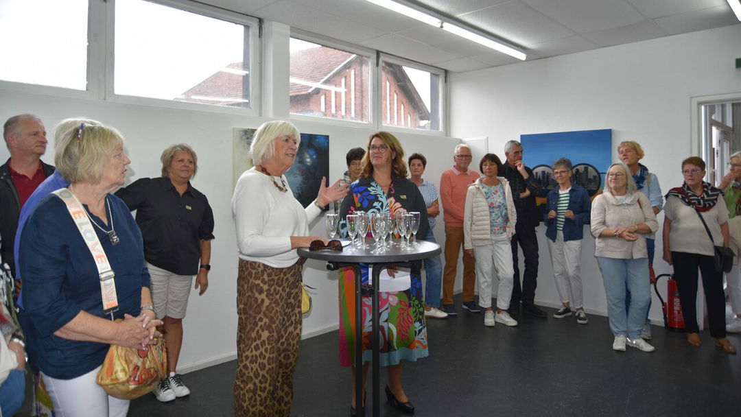 Malerinnen des Ateliers Heike Richter stellen im Museum Modern Art aus