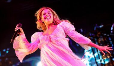 Addison Rae: Klingt nach Schultheater