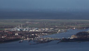 Verdacht auf Spionage: Behörden durchsuchen wegen Spionageverdachts Frachter in Kiel