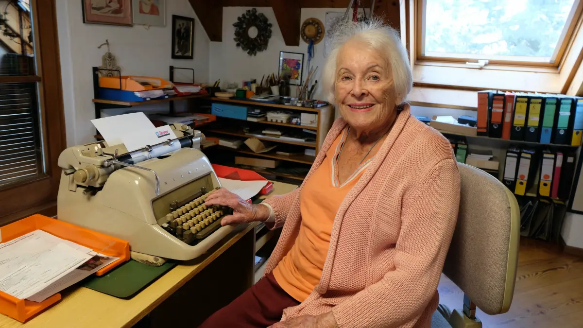 103 Jahre alte Langenauerin stellt zweites Buch vor