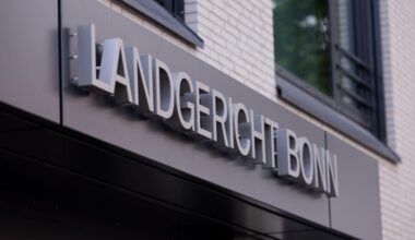 Prozesse: Teile der Ohrmuscheln abgebissen - Prozess in Bonn gestartet