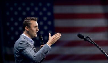 USA : Rechter Aktivist Charlie Kirk laut Trump nach Schussangriff gestorben