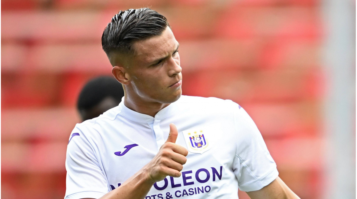 Ex-Stuttgart-Talent Simić geht zu Al-Ittihad – Ab sofort in einem Team mit Benzema & Diaby