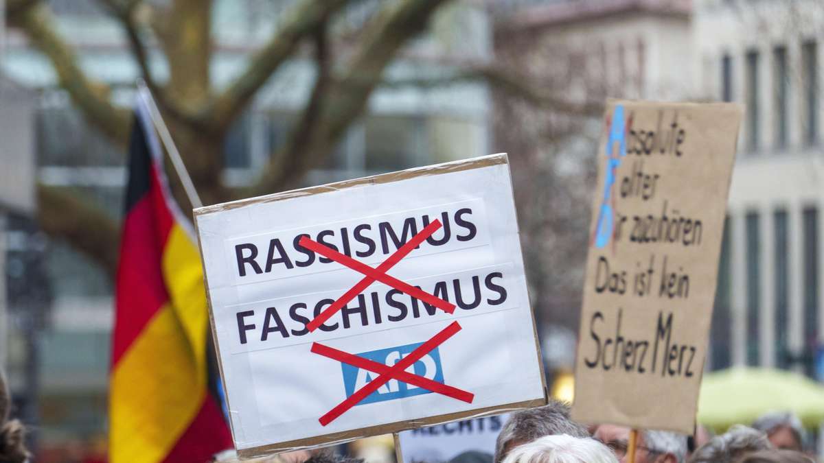Frontalangriff auf die AfD im Landtag – „Räumen Sie endlich Ihren Laden auf!“