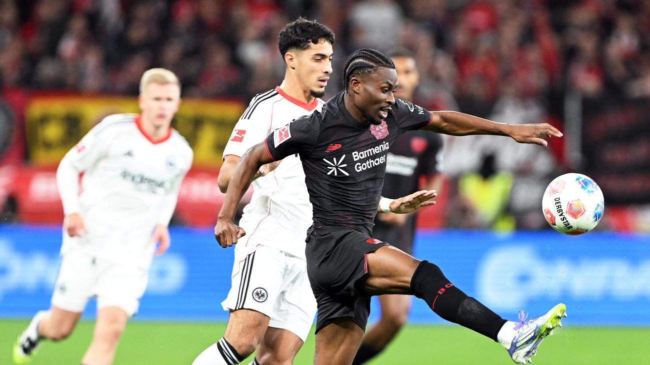 Bundesliga, 3. Spieltag – Freitag: Leverkusen gewinnt in doppelter Unterzahl gegen Eintracht Frankfurt