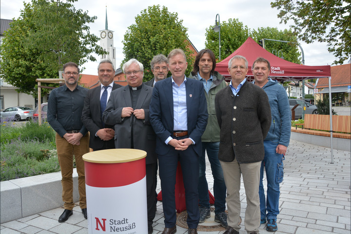 Grüner Platz in Neusäß für gelebte Partnerschaften - News Augsburg, Allgäu und Ulm