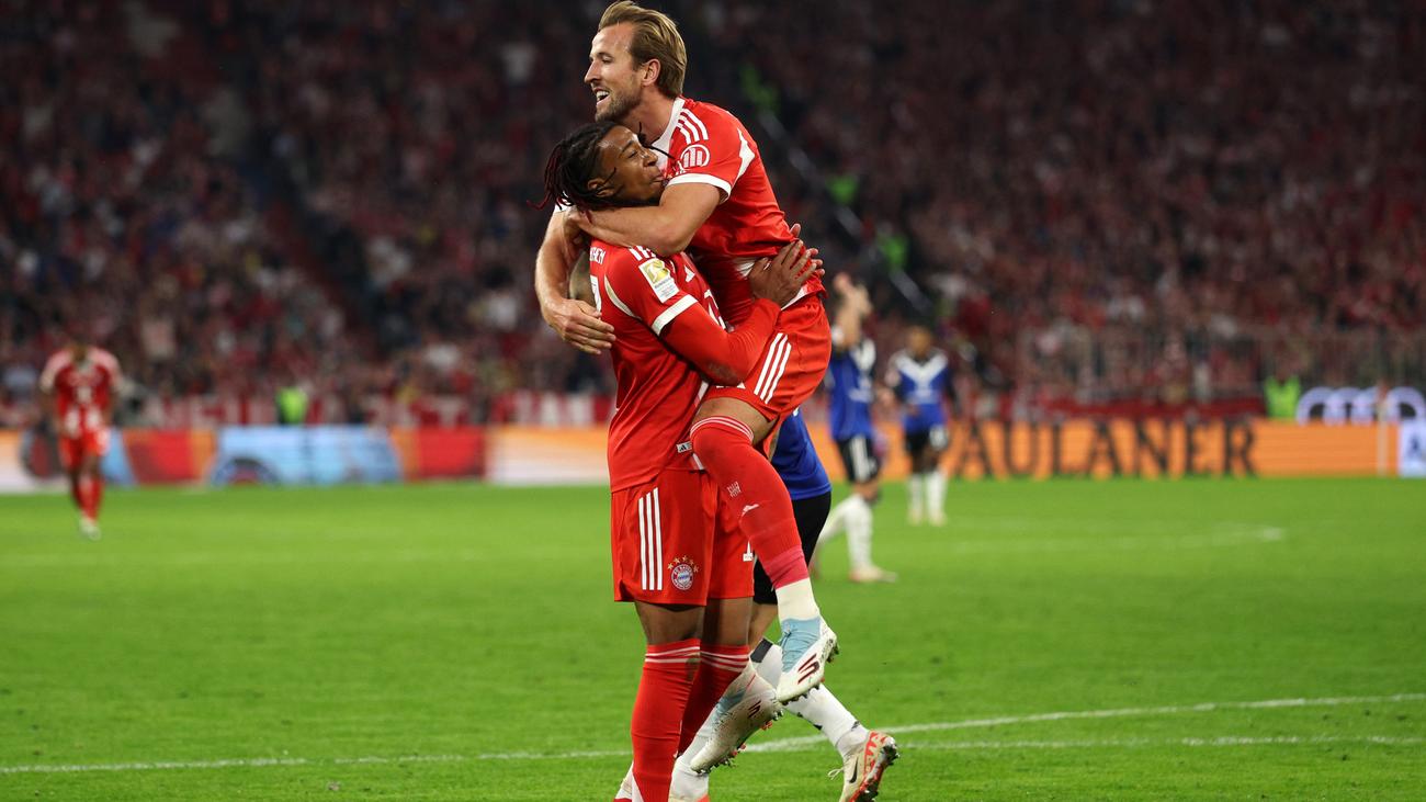 Bundesliga, 3. Spieltag – Samstag: Bayern gewinnt deutlich gegen HSV, Dortmund rückt auf Platz zwei
