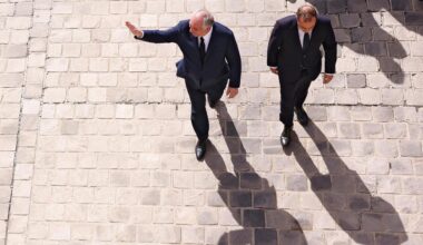 Haushaltskrise: Frankreichs neuer Premier rückt von Verzicht auf Feiertage ab