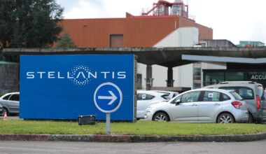 Der Tag: Autokonzern Stellantis ruft Tausende Autos wegen Brandgefahr zurück