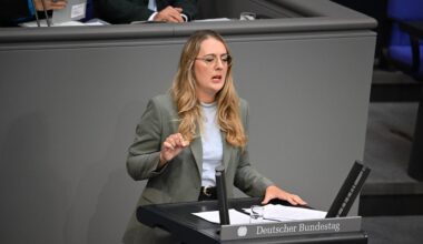 Generaldebatte im Bundestag: Dröge nennt Pläne zum Sondervermögen "Moment der Enttäuschung"