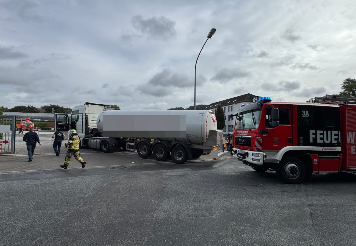 Frau in Essen von Lkw überfahren ++ Hubschrauber-Einsatz