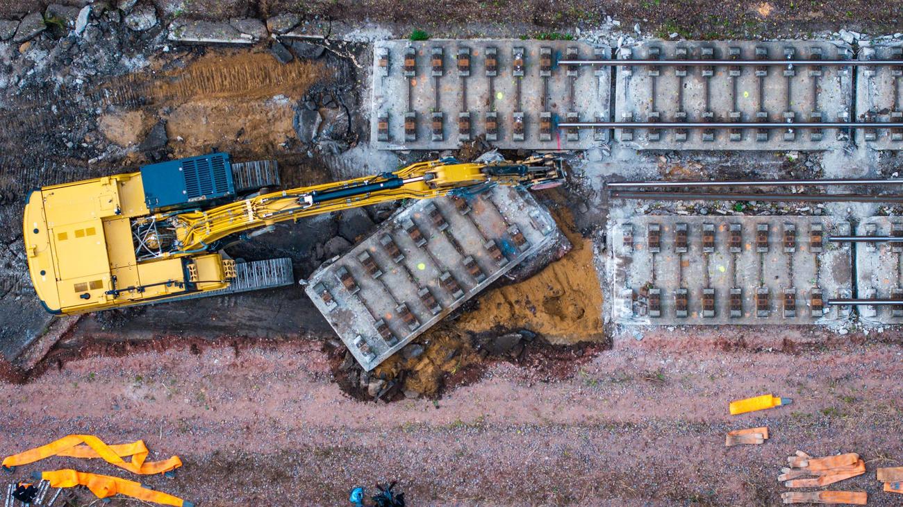 Bauarbeiten: Bahn erneuert 58 Kilometer Gleise auf Strecke Hamburg–Berlin