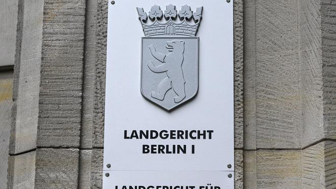 Kriminalität: Eine 36-Jährige muss sich vor dem Landgericht Berlin wegen einer versuchten Anstiftung zum Mord verantworten. (Archivbild)