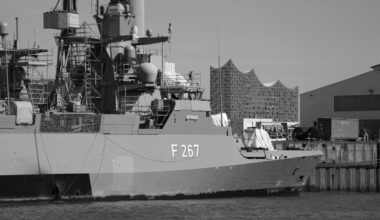 Militär in Hamburg: Kriegswaffen, Militärmanöver, Spionagedrohnen: Hamburg rüstet auf