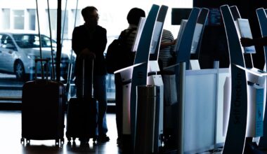 Berliner Flughafen steht am Montag vor großer Herausforderung