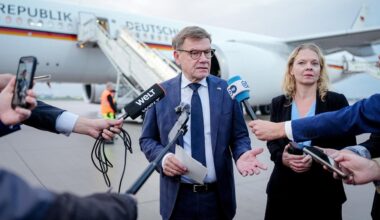 Nahostkonflikt: Wadephul will Prozess für Zweistaatenlösung anstoßen